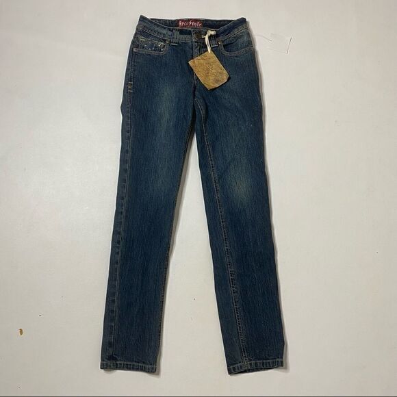 FreeStyle | NWT Straight Leg Stretch Jeans - Picture 1 of 8